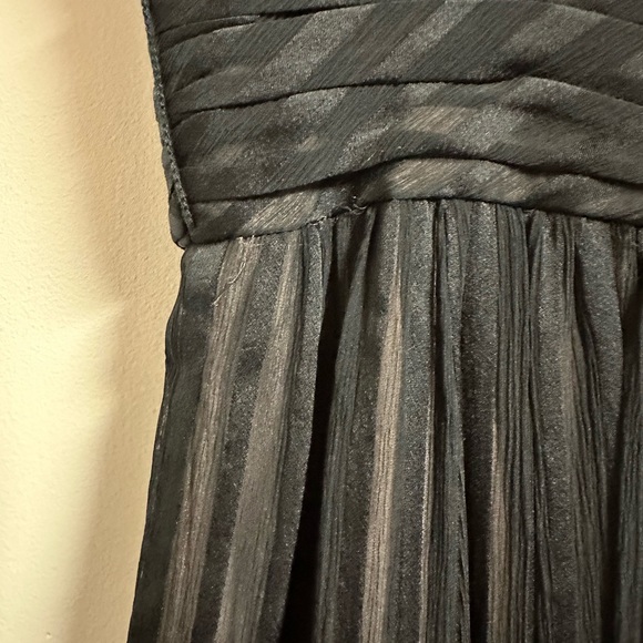 BCBGMaxAzria Formal Dress - Picture 7 of 11